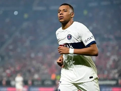 Kylian Mbappe sắp “bắt kịp” kỷ lục buồn của mình ở PSG