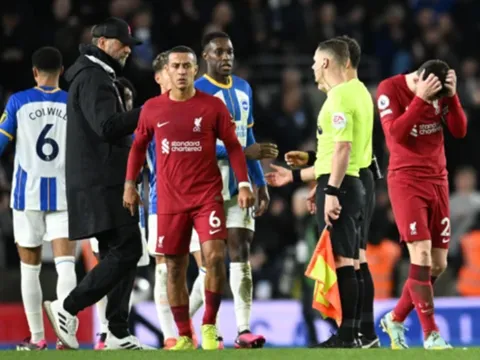 Carragher chỉ ra điều tồi tệ nhất với Liverpool hiện tại