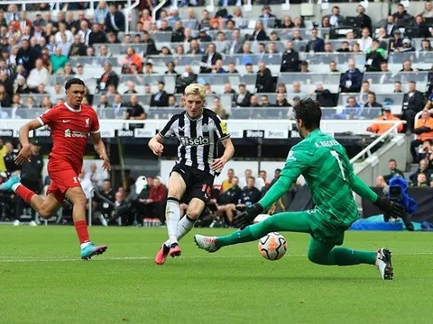 "Alexander-Arnold ước mình bị đuổi khỏi sân"