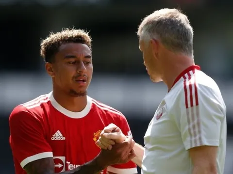 Man Utd chốt tương lai Lingard