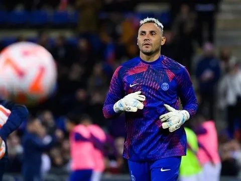 Làm đồng đội của Ronaldo, Navas nhanh chóng có quyết định