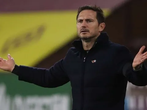 Lampard hắt hủi, đại gia Châu Âu ngỏ ý giải thoát "khẩu thần công"