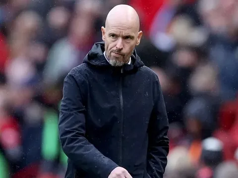 Sự tự tin mù quáng của Erik ten Hag