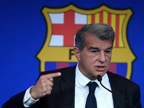 Chủ tịch Barca: 'Lẽ ra chúng tôi nên sa thải Koeman sớm hơn'