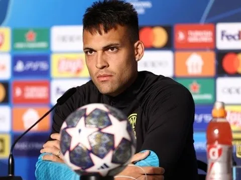 Lautaro Martinez thờ ơ với Alvarez trước chung kết Champions League