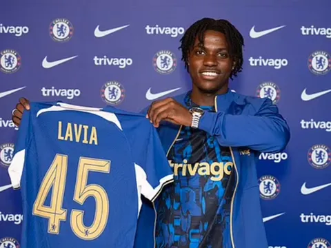Chelsea nhận cú sốc từ Lavia
