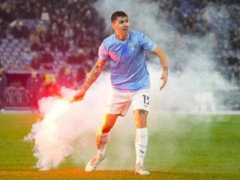 Lazio chuẩn bị đóng cửa một phần sân vận động