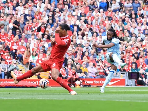 'Hoàn toàn xứng đáng. Liverpool đã để mất bóng ở giữa sân'