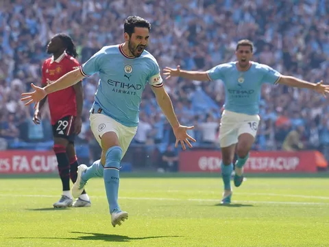 "Đó là khởi đầu khó tin nhất cho một trận Chung kết FA Cup"