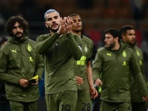 'Lên voi xuống chó' như AC Milan