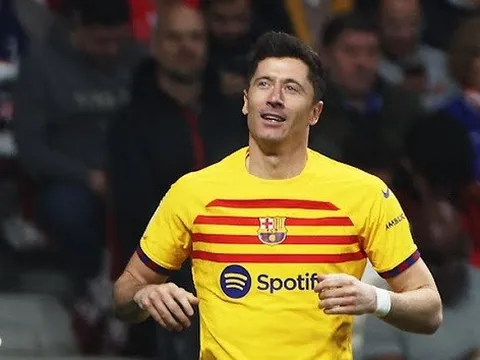 Lewandowski chói sáng, Barca hủy diệt Atletico