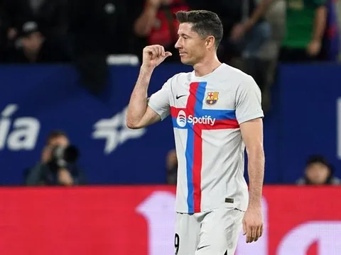 Lewandowski nói thẳng lý do khiến Barca rời Champions League