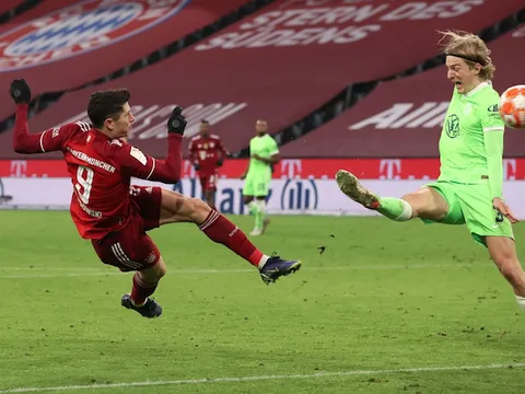 Lewandowski phá kỷ lục ghi bàn tại Bundesliga