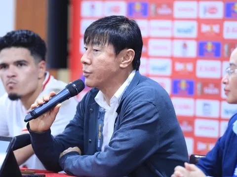 Lịch sử sang trang, HLV Shin Tae-yong phản ứng ra sao?