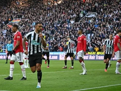 Lịch thi đấu của M.U, Newcastle, Liverpool và Tottenham trong cuộc đua top 4