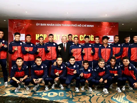 Liên tục “hút máu” đối thủ, TP.HCM ủ mưu quật ngã Hà Nội?