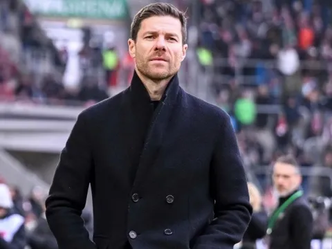 Liệu đây có phải là thời điểm thích hợp để Alonso trở lại Anfield?