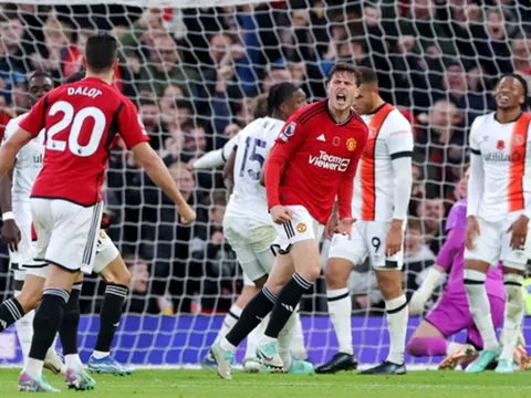 Garth Crooks ca ngợi người hùng vô danh của Man United