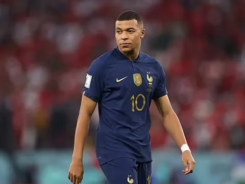 Lineker: "Hậu vệ cánh duy nhất bắt chết Mbappe"