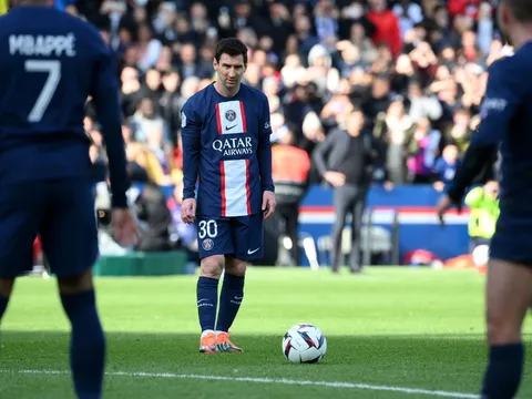 'PSG hãy giữ tiền mua 3 cầu thủ thay vì gia hạn với Messi'