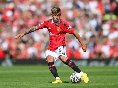 Lisandro Martinez phản hồi đánh giá của Roy Keane