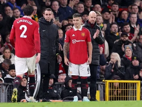 Lisandro Martinez đã khiến Ronaldo phải cảm thấy xấu hổ