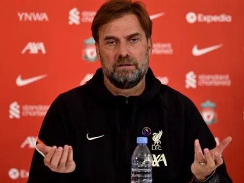 Liverpool lên kế hoạch về trường hợp của Salah và Mane