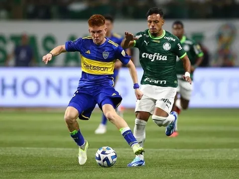 Liverpool mua "ngọc quý" Argentina thay thế Robertson