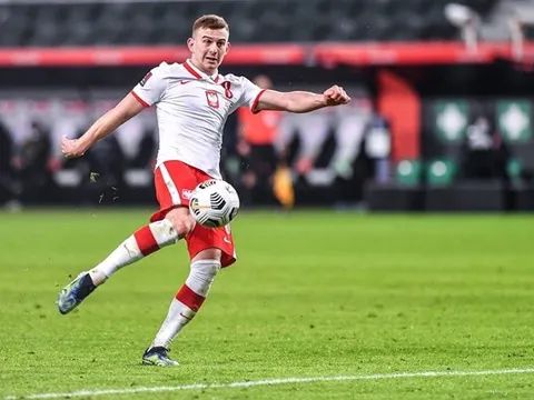 Liverpool theo đuổi Kacper Kozlowski