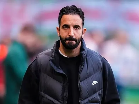 Liverpool trinh sát HLV thay thế Xabi Alonso