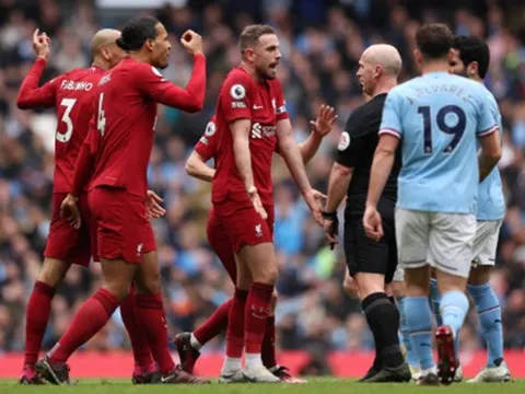 Liverpool và cú lừa đau đớn ngày Cá tháng tư