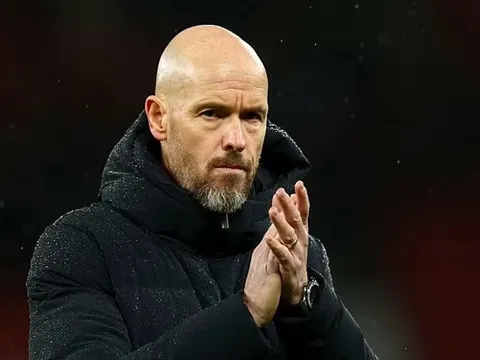 "Nếu tôi dẫn dắt Man United và phải ký hợp đồng với 3 cầu thủ..."