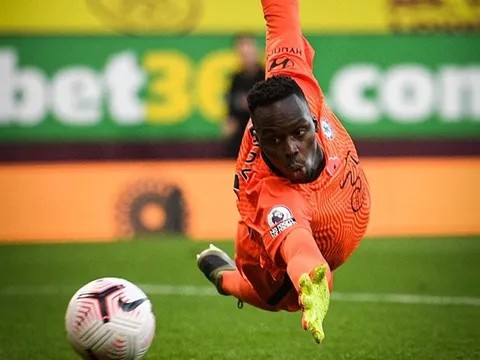 Chelsea có 1 cái tên luôn có thể giải cứu đồng đội mắc sai lầm?