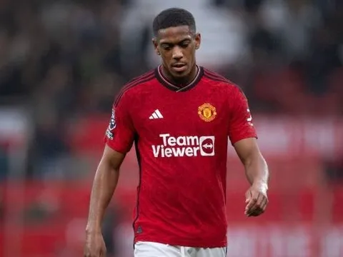 Lối đi nào cho Martial?