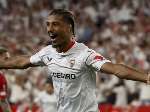Mục tiêu của Spurs hạnh phúc ở Sevilla