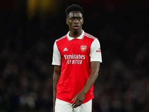 Rõ lý do Lokonga bị Arteta gạch tên