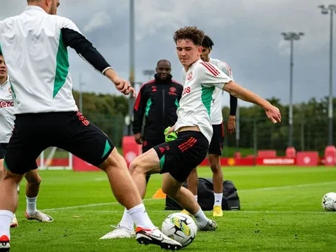 Louis Jackson - Gương mặt trẻ được Ten Hag trao cơ hội là ai?