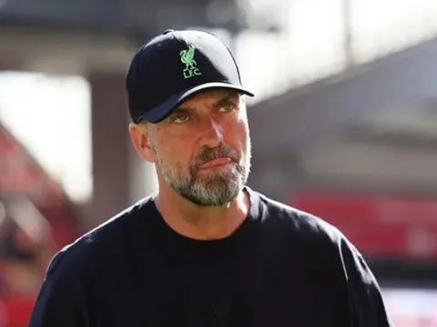 Lực lượng Liverpool tan hoang nặng nề