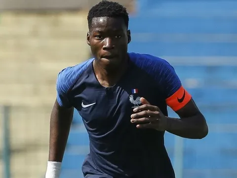 Sevilla chuẩn bị đón thần đồng một thuở của Inter
