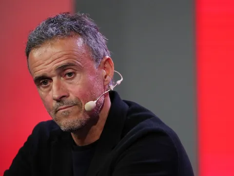 Luis Enrique đàm phán với Chelsea