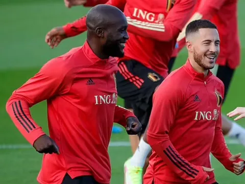 "Lukaku sở hữu mọi phẩm chất cần thiết ở một trung phong cắm"