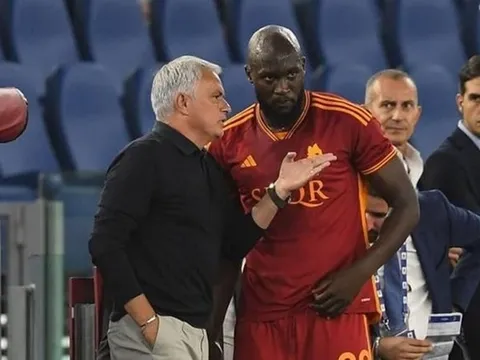 Lukaku trở lại Premier League, đối đầu Chelsea?