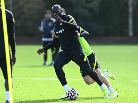 Lukaku trở lại tập luyện, Chelsea quyết tâm giải mã hiện tượng Brentford