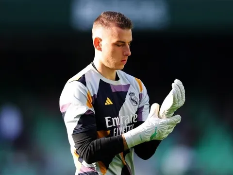 Không phải Kepa, thủ môn số 1 của Real Madrid lộ diện