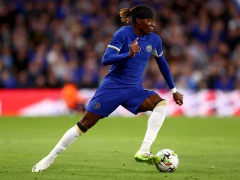 "Cỗ máy rê bóng" của Chelsea gây choáng