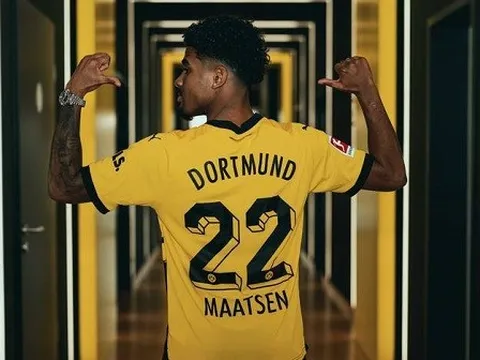 NÓNG! Chelsea tìm đầu ra thành công cho tài năng trẻ