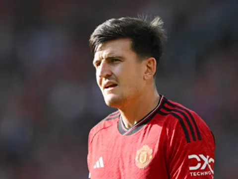 M.U chốt giá bán Maguire ngay tháng 1