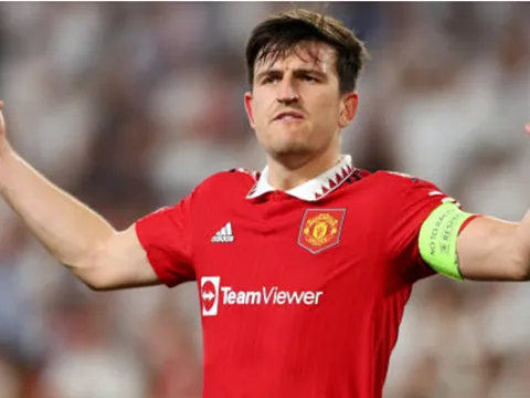 "Maguire cần rời Man United ngay bây giờ"