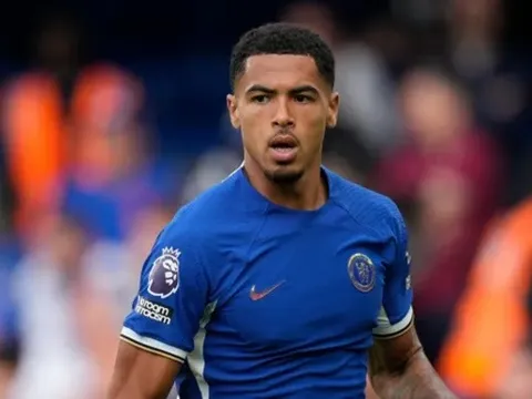 Maguire khiến Ferdinand lo lắng cho Colwill