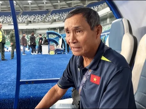 Thua Uzbekistan, HLV Mai Đức Chung chỉ ra vấn đề